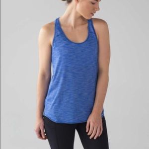 Iululemon essential tank